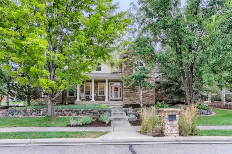 2123 Emerald Drive Longmont CO – Web Quality – 000 – 03 Exterior Front