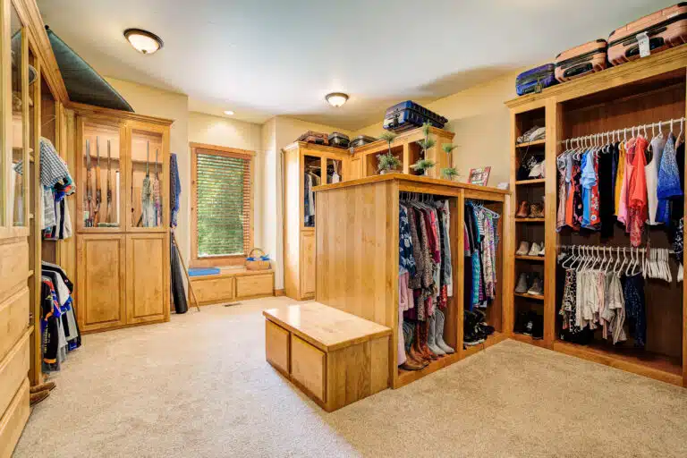 44-print-Closet