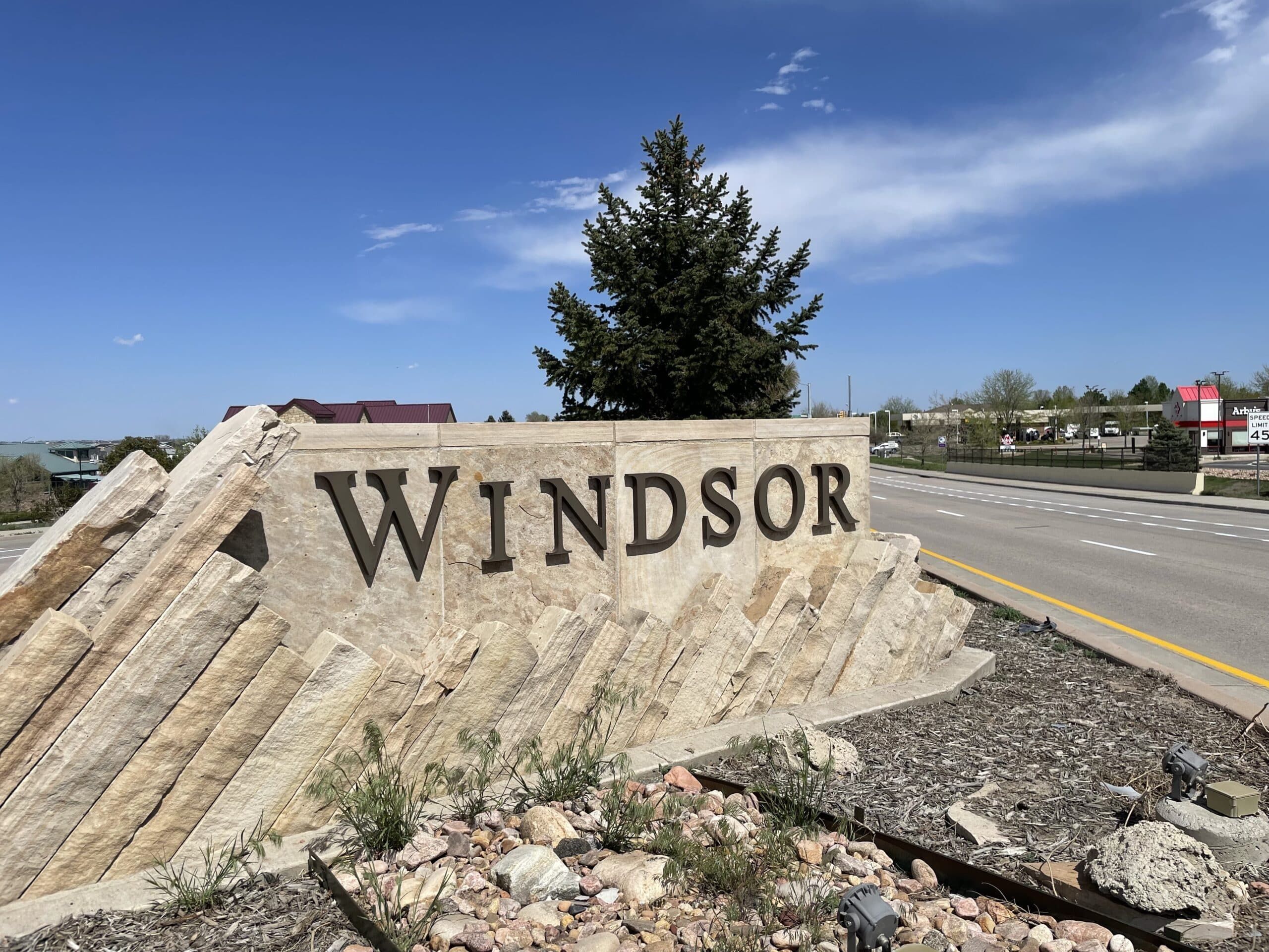Windsor entry sign