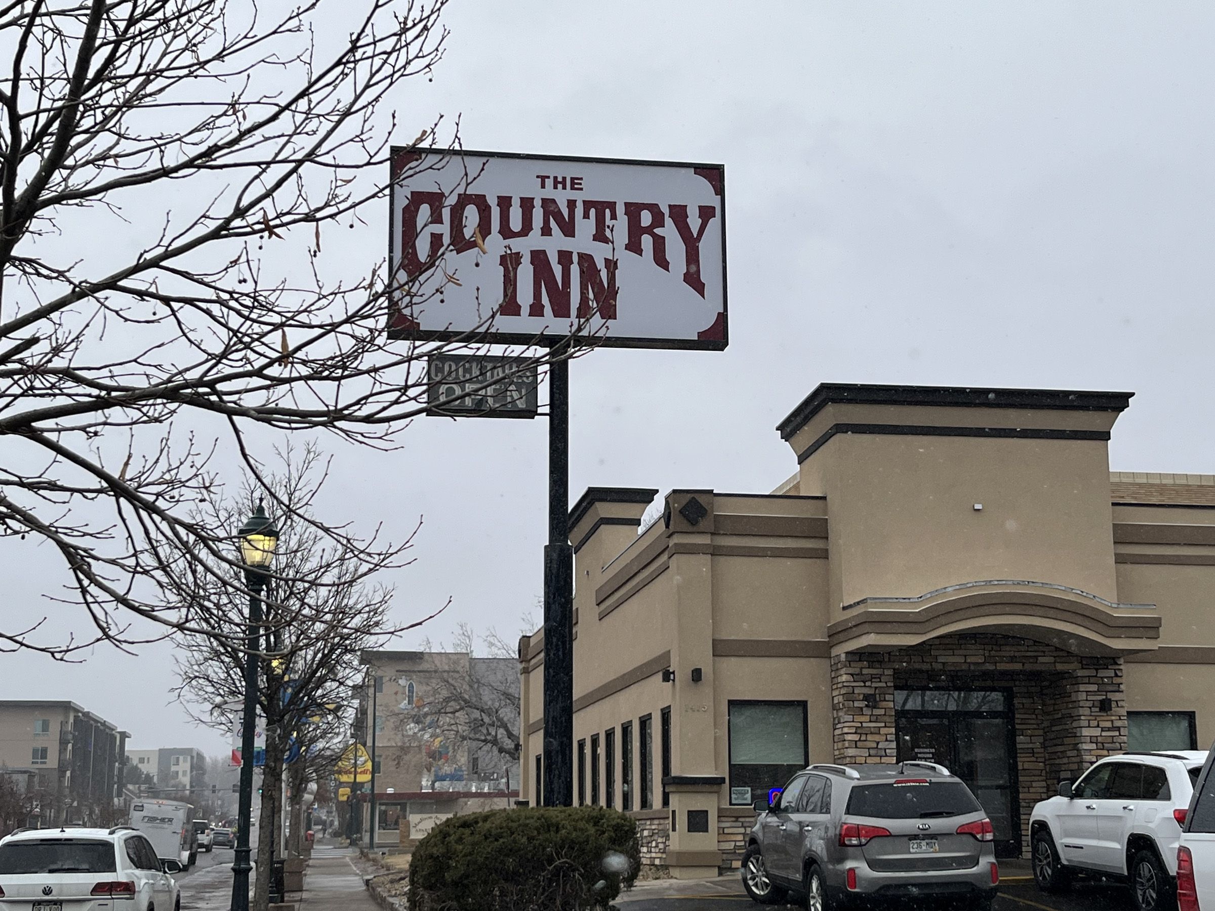 outside photo of the country Inn restaurant