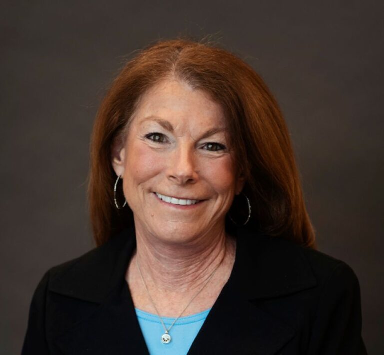 Dee Perry photo.